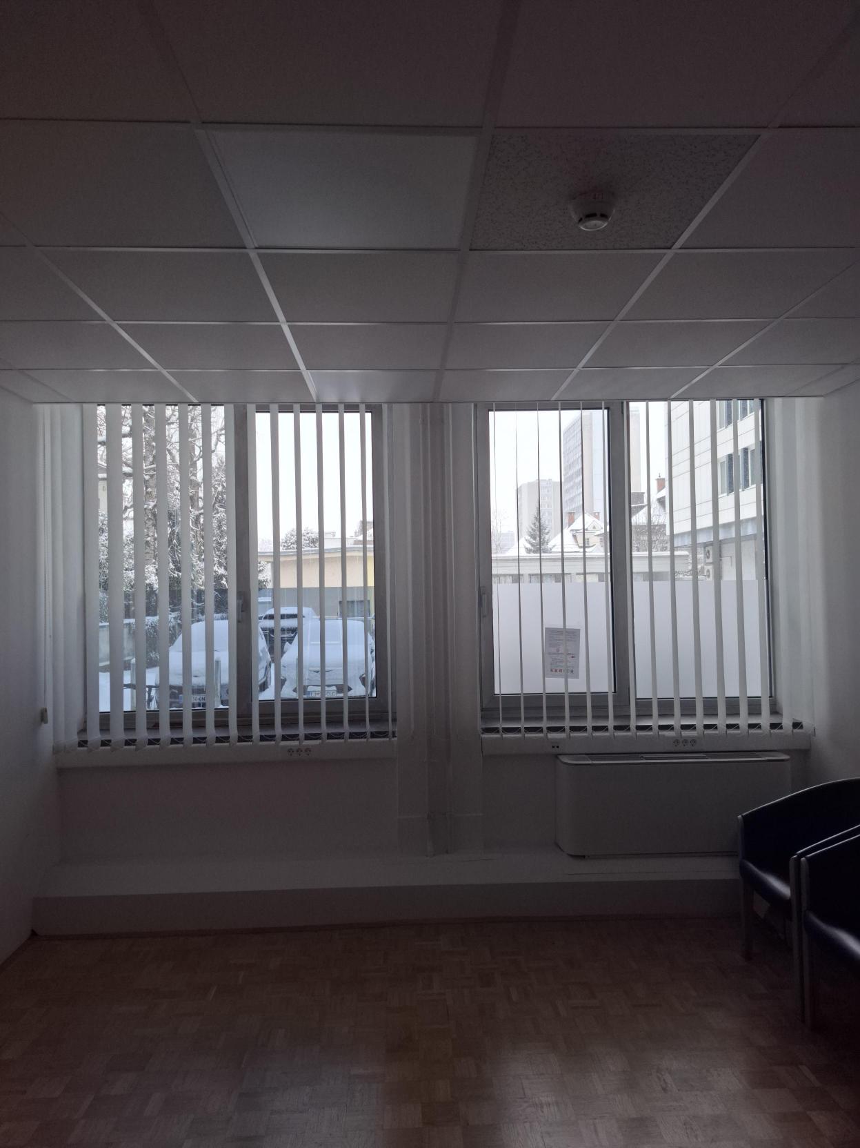 Lamelne zavese v Ljubljani montirane leta 2026